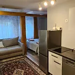 Planinski Dom Na Travni Gori Feriehus *