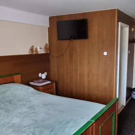 Planinski Dom Na Travni Gori Sodrazica