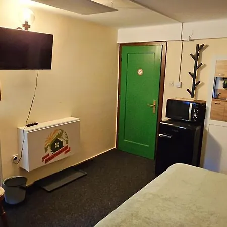 Planinski Dom Na Travni Gori בית נופש