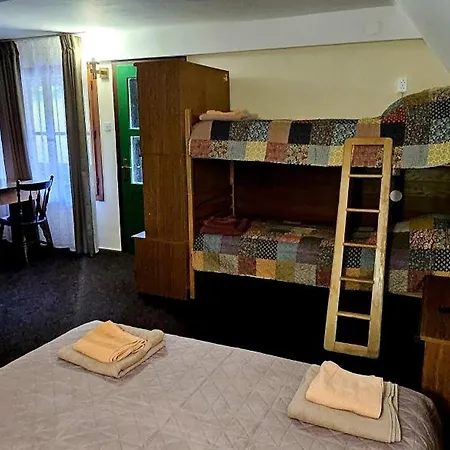 Planinski Dom Na Travni Gori Sodrazica