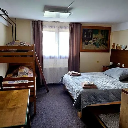 Planinski Dom Na Travni Gori *