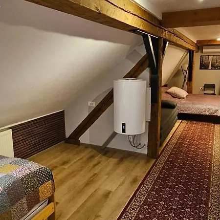 Planinski Dom Na Travni Gori *