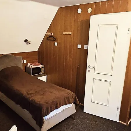 Planinski Dom Na Travni Gori בית נופש