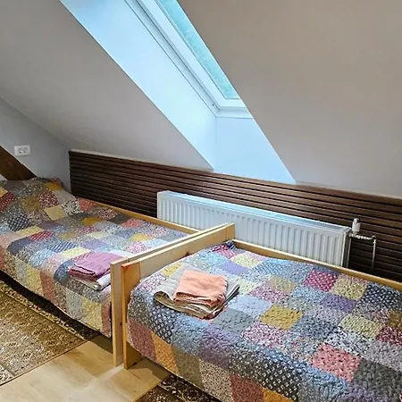 Planinski Dom Na Travni Gori * Sodrazica