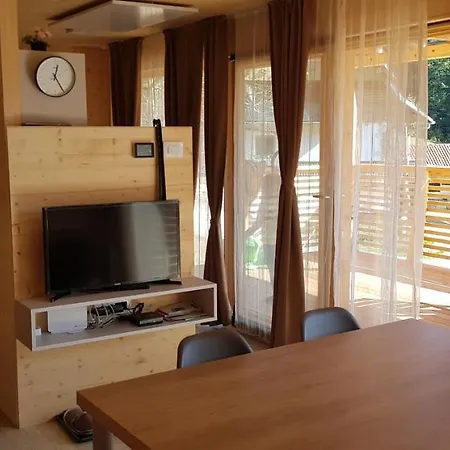 Planinski Dom Na Travni Gori
