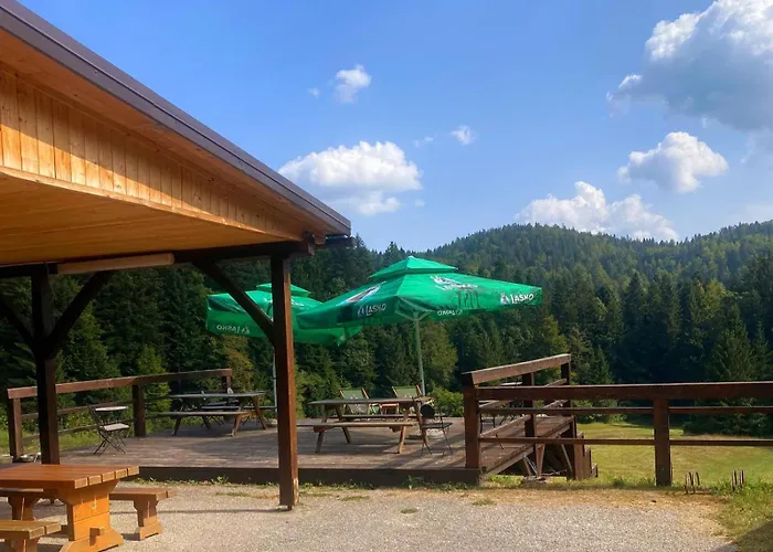 Planinski Dom Na Travni Gori Sodrazica