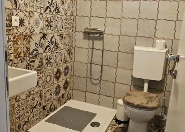 Planinski Dom Na Travni Gori Sodrazica